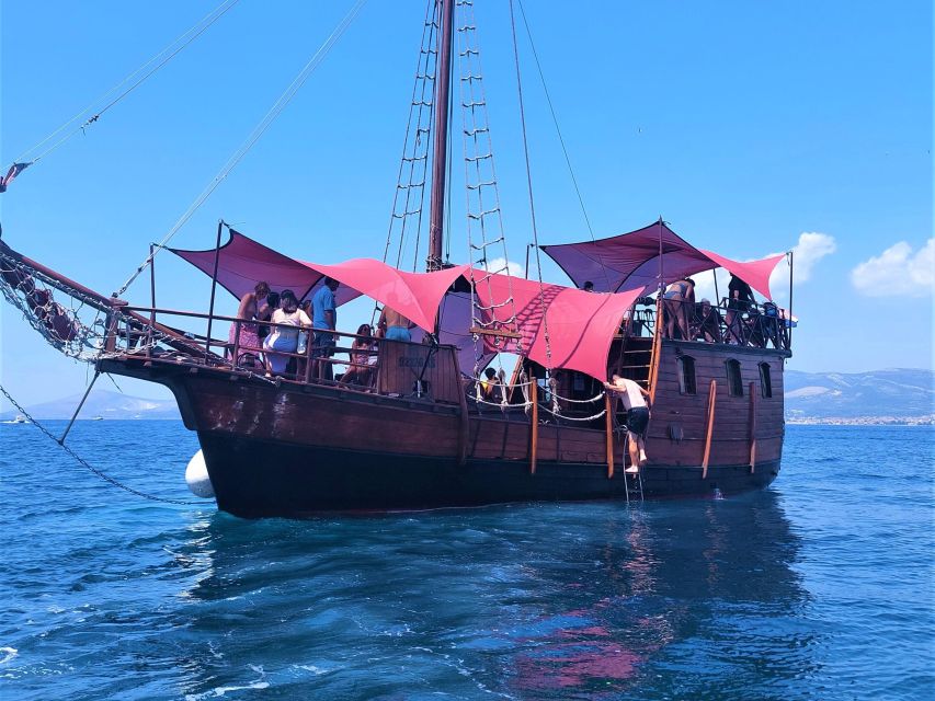 Split: Cruise on Columbo's Pirate Ship "Santa Maria" - The chance to see dolphins