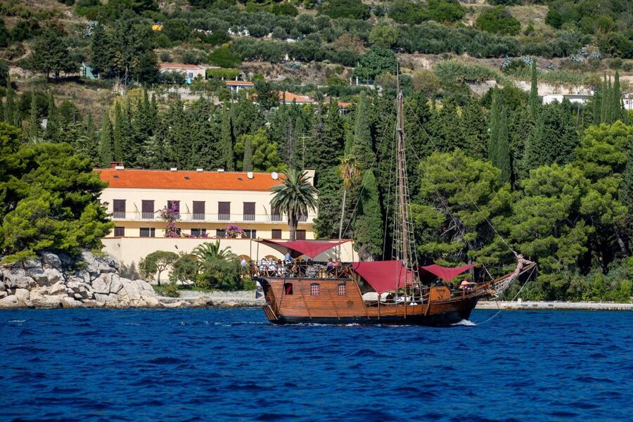 Split: Cruise on Columbo's Pirate Ship "Santa Maria" - Is $32 a fair price for 1.5 hours?
