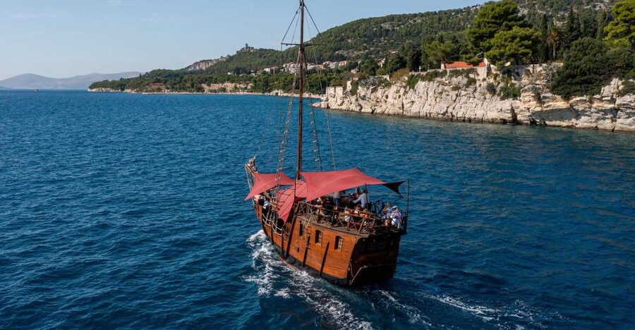Split: Cruise on Columbo's Pirate Ship "Santa Maria" - Practical advice for a smoother outing