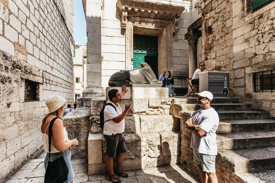 Split: Diocletian Palace & Old Town Guided Walking Tour - The cellars and the emperor’s private spaces