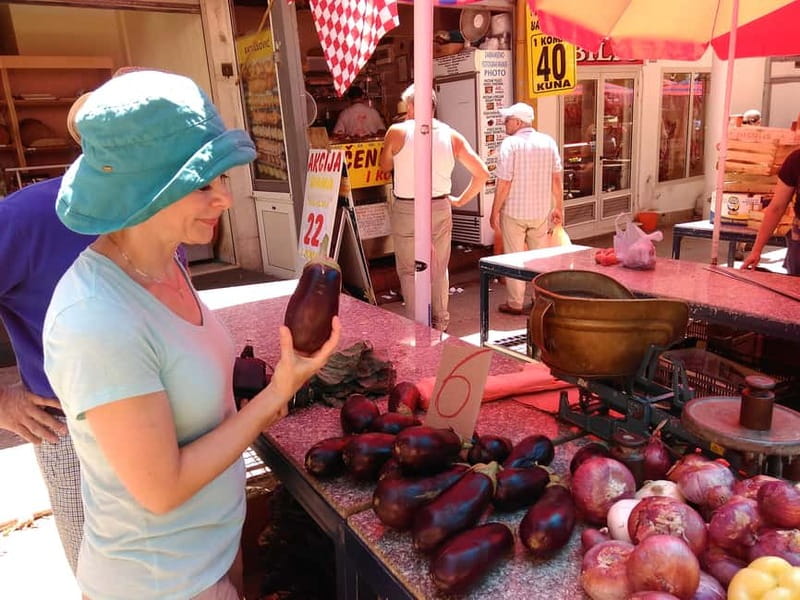 Split: Food Tasting Walking Tour - Guide quality and the human side of the walk