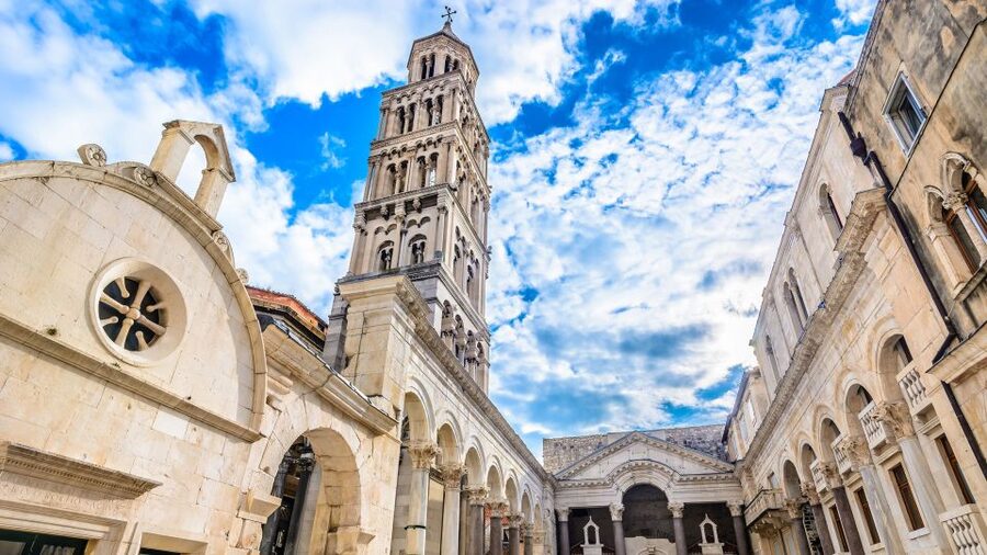 Split: Game of Thrones Tour with Diocletian's Palace Cellar - The guide can make or break the experience