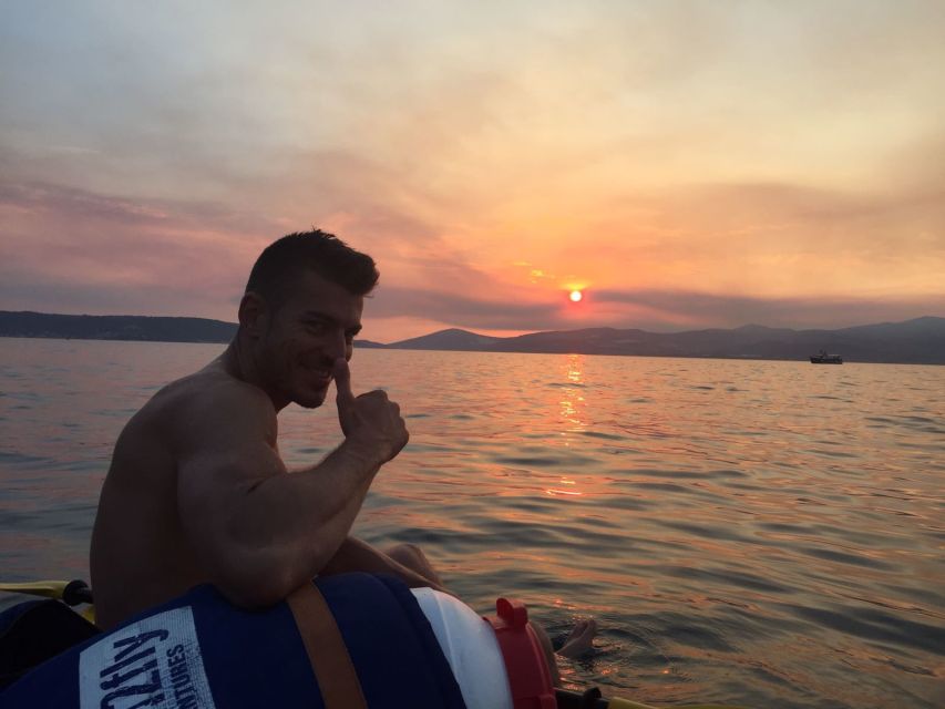 Split: Guided Sunset Sea Kayaking & Snorkeling Tour - The sunset paddle back to Bene Beach
