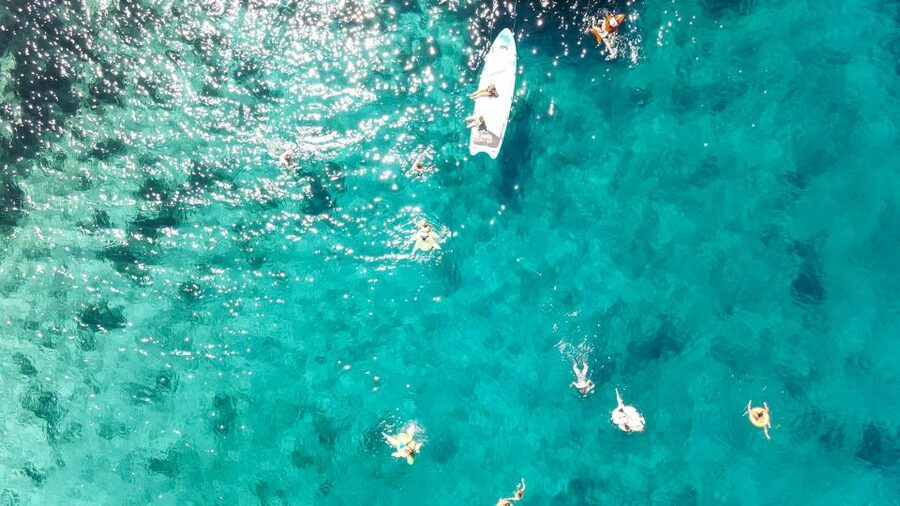 Split: Half-Day Blue Lagoon, Shipwreck, and Trogir Boat Tour - Nečujam Bay and the small shipwreck stop