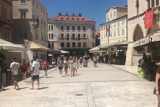 Split History and Gastro Small-Group Tour with Food and Drinks - What the guides add to the experience