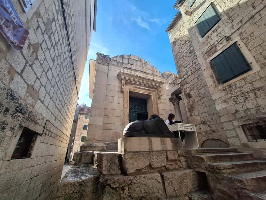 Split: History Walking Tour of the Old Town - Five details that make this Split tour worthwhile