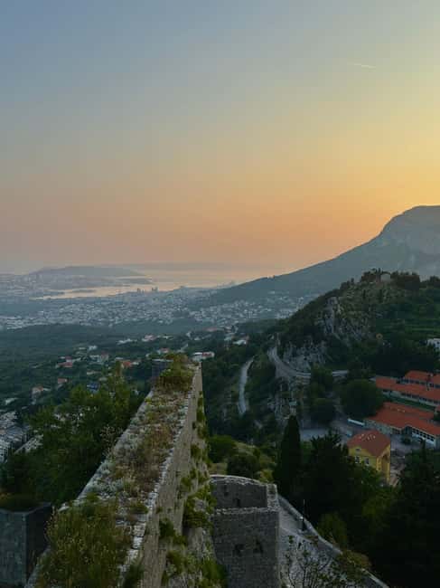Split: Klis Sunset Sightseeing Bus Tour - Seventy-five minutes among the walls