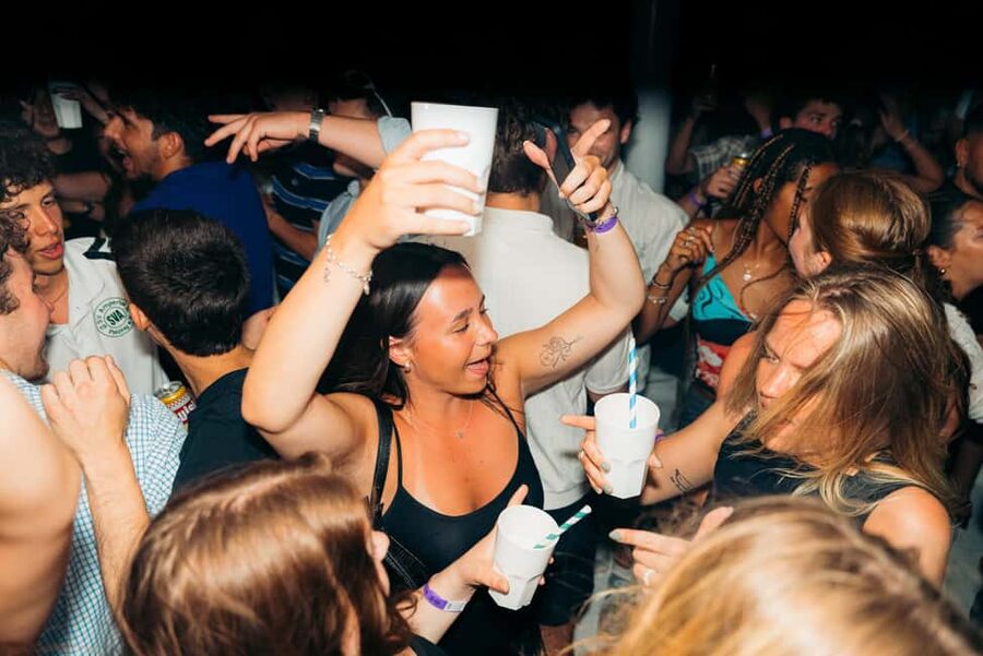 Split: Night Boat Party with Free Shots, Dj and After Party - Why this Split night works well