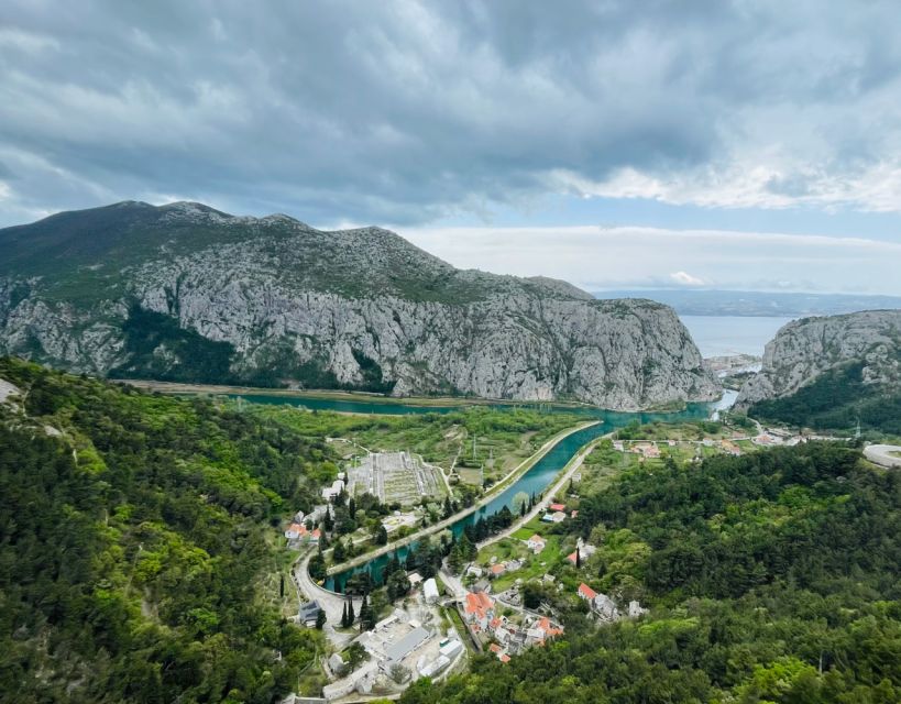 Split/Omiš - Guided Kayaking & Snorkeling Tour Cetina River - Arriving in Omiš after the paddle