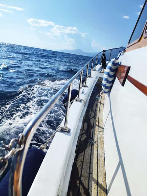 Split/Omiš/Makarska: Full or half day boat tour with "Cvita" - What the skipper adds to the day