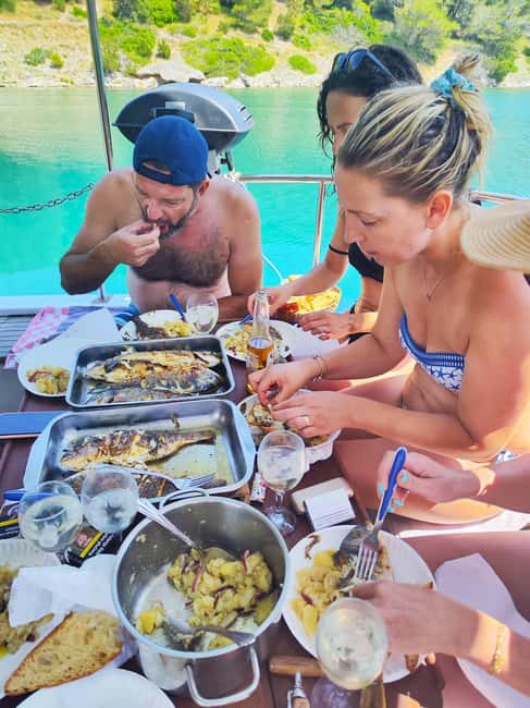 Split/Omiš/Makarska: Full or half day boat tour with "Cvita" - Price, food, and what the $141 covers