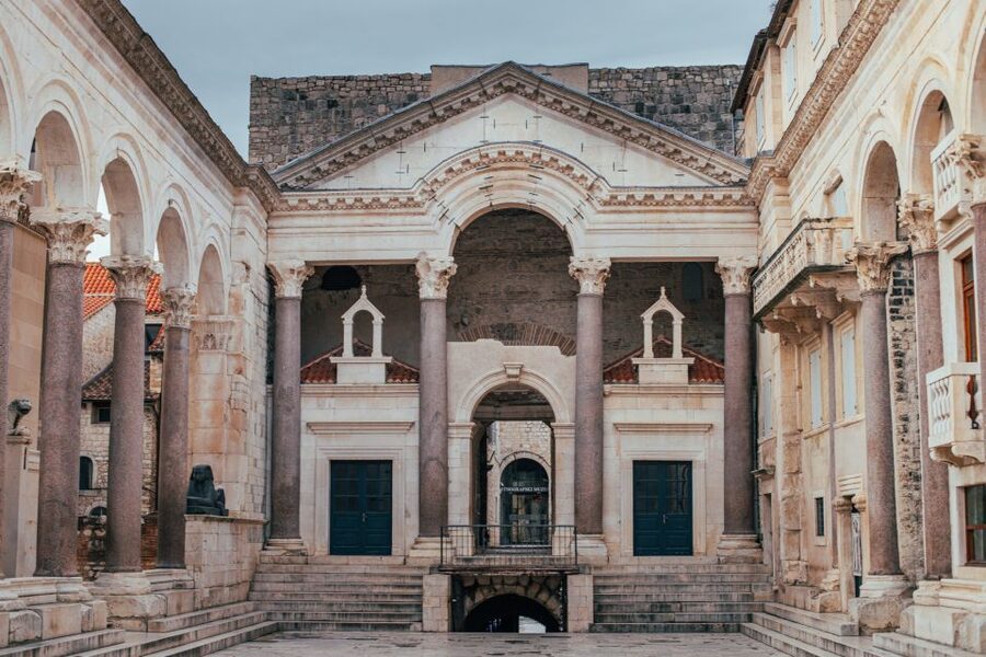 Split: Palace & Old Town Private Walking Tour-Entrance incl. - Key points about this Split walking tour