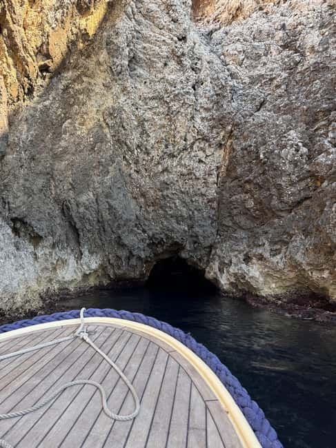 Split/Podstrana: Blue Cave, Hvar & 6 Islands Speedboat Trip - Komiža, where coffee comes with fishing-village charm