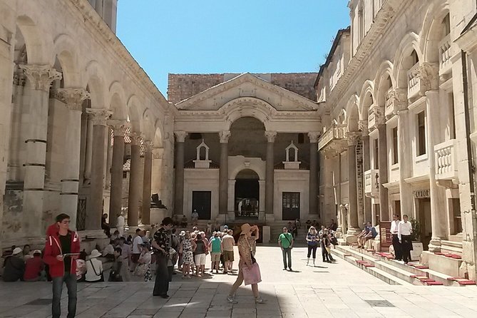 SPLIT-PREMIUM Emperor's Walking Tour for History Lovers + Museum - What the guides do best