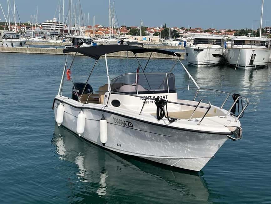 Split: Private Blue Lagoon 3 islands with speed boat - Three hours in the Blue Lagoon
