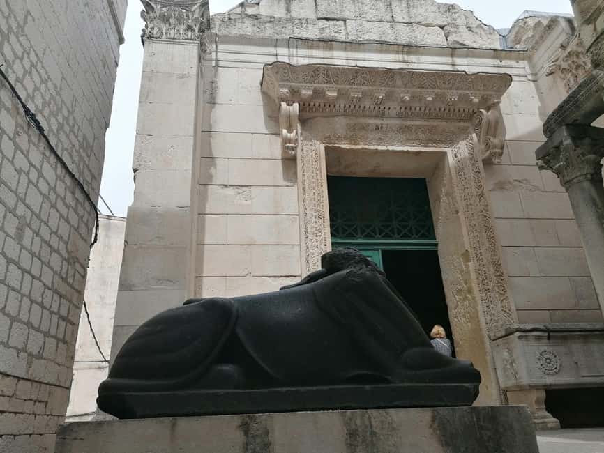 Split; Private Morning Walking Tour in Split - From the Golden Gate to a secret stop
