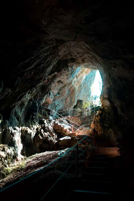 Split: Private tour to Klis Fortress and Vranjača cave - Vranjača Cave: a cool finish underground