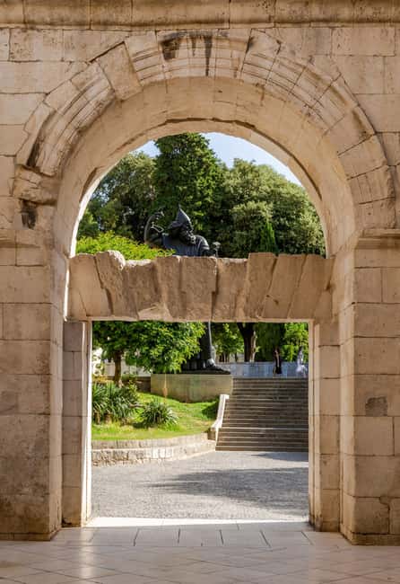 Split: Private Walking Tour and Diocletian's Palace - Starting at South Tours in central Split