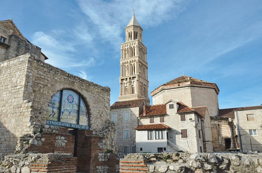 Split: Private Walking Tour for Families with kids (5-17y) - Is $352 good value for your group?