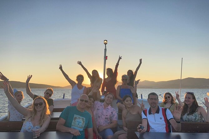 Split Riviera Panoramic Sunset Cruise with Summer Vibes on Boat - Meeting the boat at Obala Lazareta 3