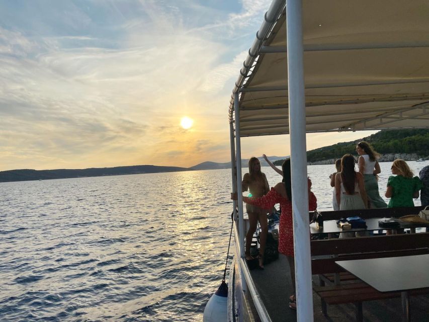 Split: Riviera Sunset Cruise & Swim with Summer Vibes - The Sunset Pause Near Čiovo Island