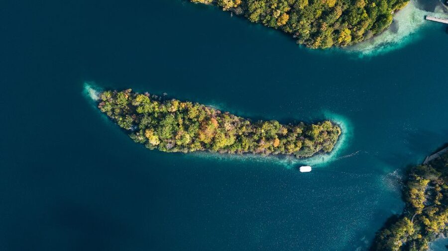Split: Self-Guided Plitvice Lakes Day Tour with Boat Ride - Timing, comfort, and practical limits
