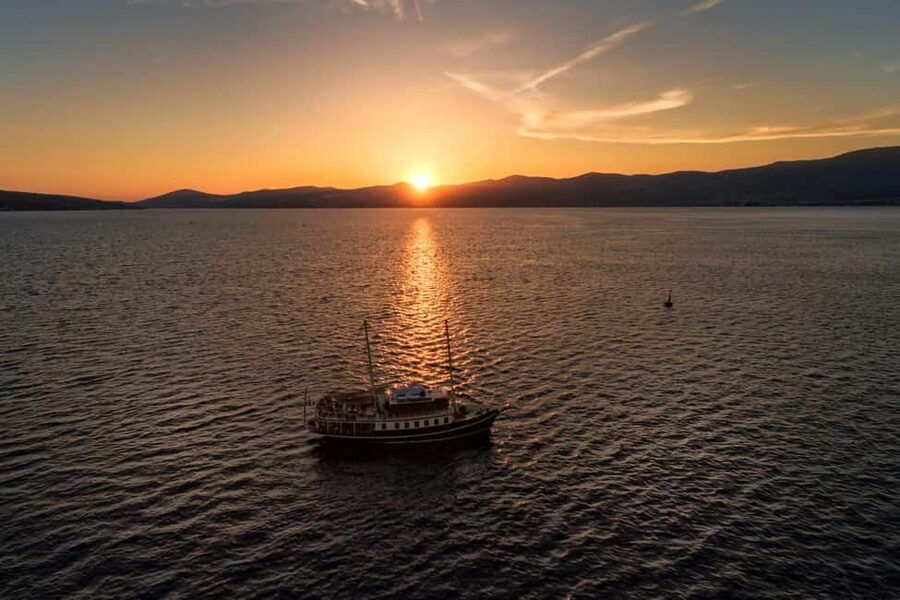 Split:Sunset Cruise with Live Music - Who will enjoy Polaris most?