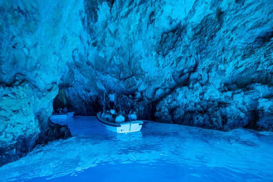 Split/Trogir: Blue Cave, Mamma Mia, Hvar and 5 Island Tour - Swimming and snorkeling at Budikovac