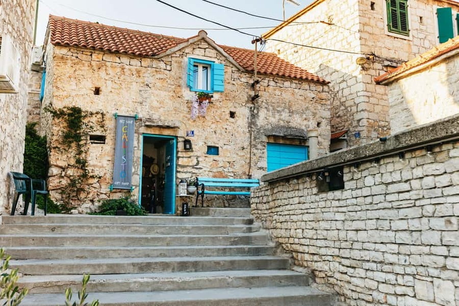 Split/Trogir: Blue Lagoon and 3 Islands Speedboat Tour - What is included for $65?