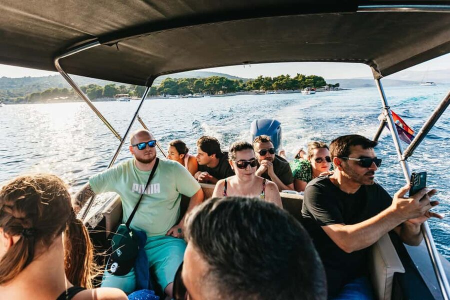 Split/Trogir: Blue lagoon and 3 islands speedboat tour - The ride itself: thrilling, fast, and sometimes rough