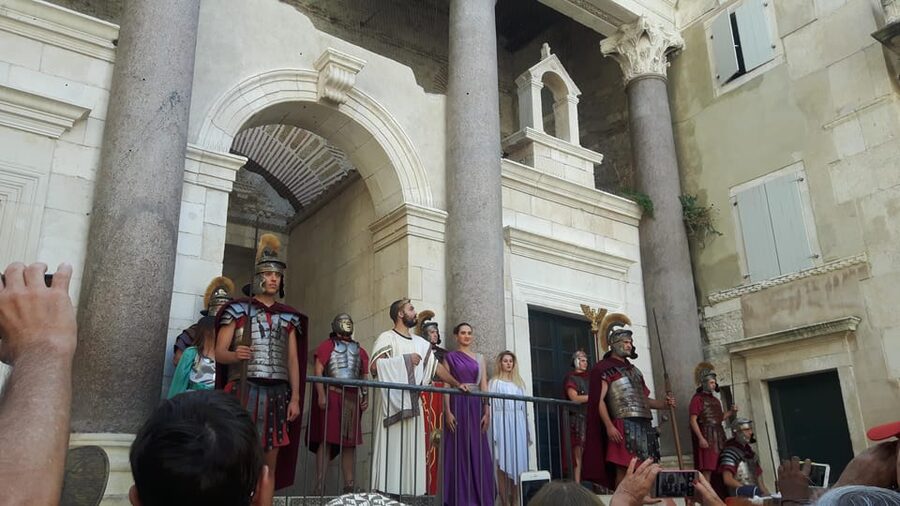 Split: Walking tour + Game of Thrones filming location - Going below ground in Diocletian’s Cellars