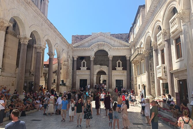 Split Walking Tour with Professor of History - The Vestibule and the imperial corridor