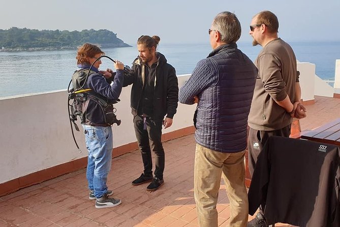 SSI Open Water Diver Course - Instruction, safety, and the health form