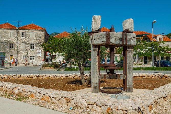 Ston Oysters & Wine Tasting Tour from Dubrovnik - Three glasses at Vinarija Ćurlin