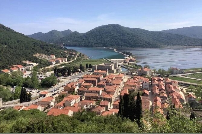 Ston Tour: City Walls, Saltworks, Wine & Adriatic Seafood - Ficović Family Farm offers a slower seafood lunch