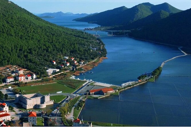 Ston Tour: City Walls, Saltworks, Wine & Adriatic Seafood - Ston’s walls reveal the town’s practical purpose