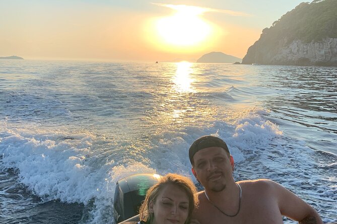 Sunset Tour–A Sunset That Isn’t Stuck in Front of the Old Town - Who should book this sunset cruise
