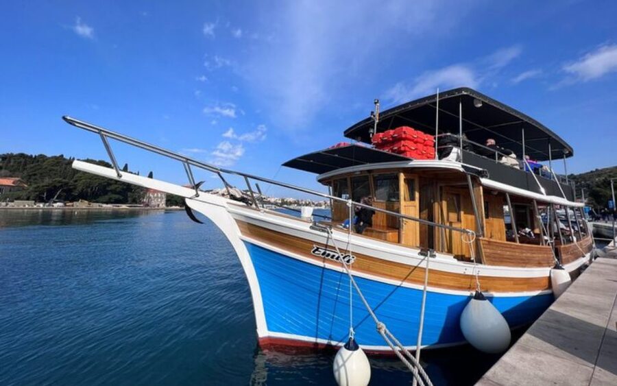 Three Island Boat Tour With Lunch - Why this island day works