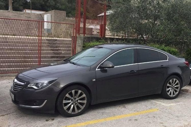 Transfer Dubrovnik-Dubrovnik airport - Inside the Car: Comfort, Space, and Luggage Help