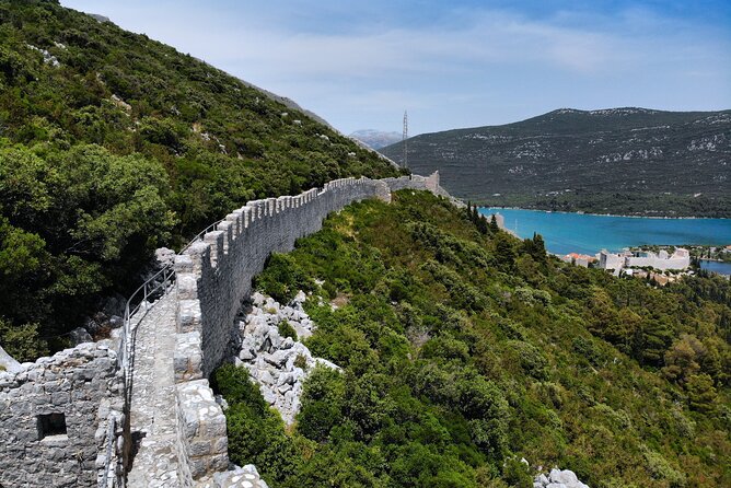 Transfer Dubrovnik to Split with Sightseeing in Ston Town - Walking the Ston City Walls