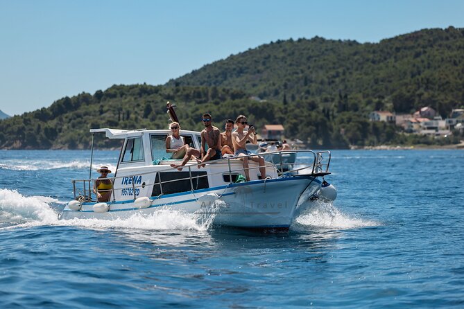 Visit 2 Islands of Zadar on a traditional wooden boat during half-day trip - Ošljak: quiet shores and a snorkeling stop