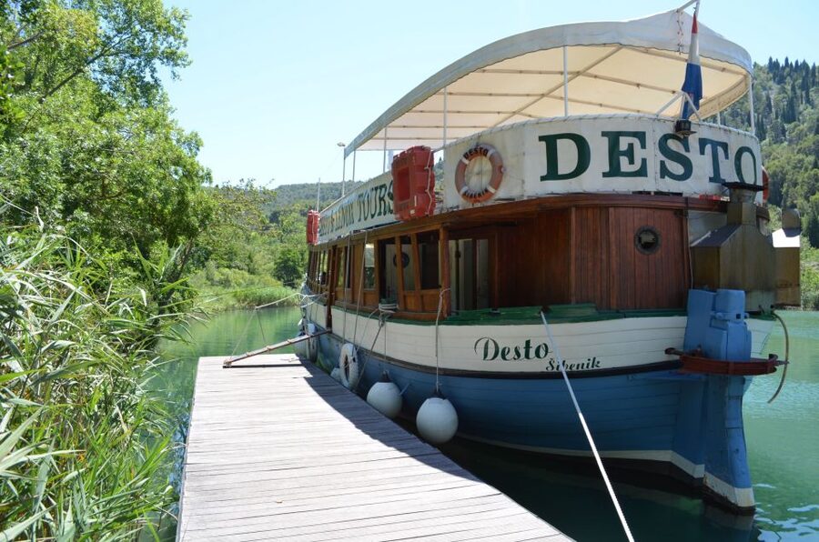 Vodice: Krka Waterfalls National Park Boat Tour - The mussel farm stop and the best meal included
