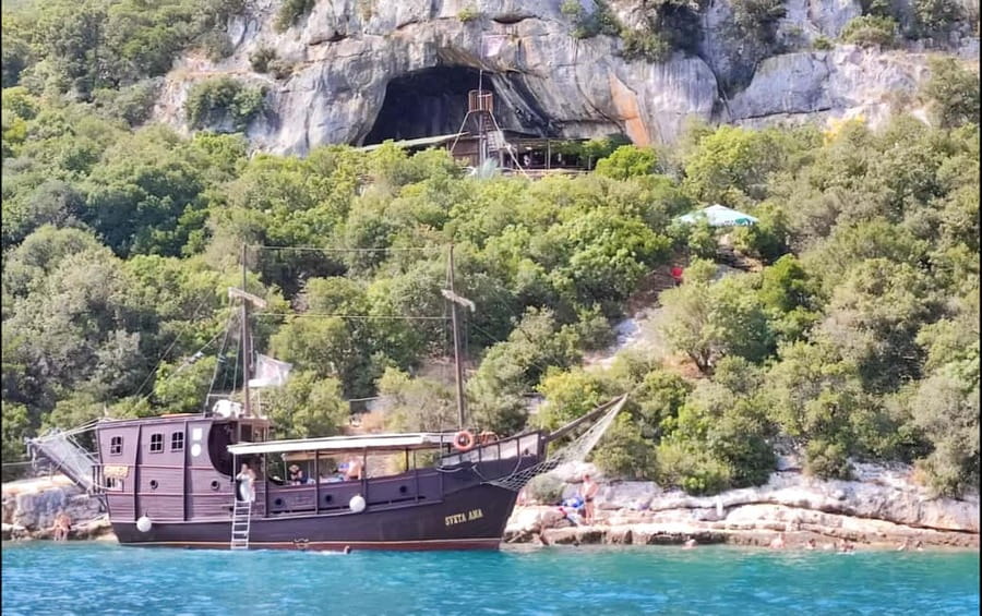 Vrsar: Lim Fjord Boat Tour with Swimming near Pirate's Cave - Key points before you book