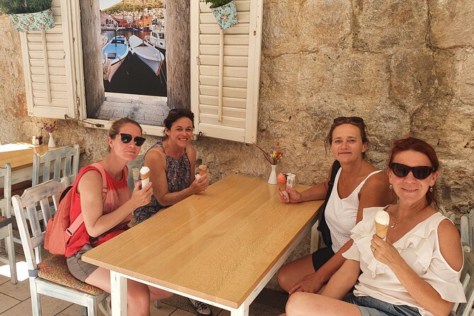 Wine, food and olive oil by PhD student - A dessert stop closes the evening