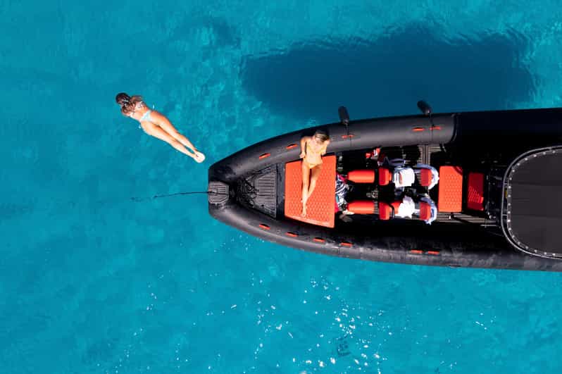 Zadar: 3-Island Speedboat Tour with Snorkeling and Drinks - The unnamed third island and its quiet water break