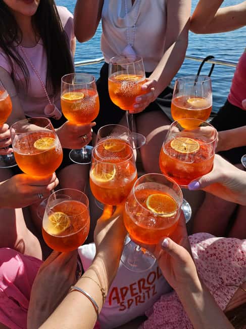 Zadar: 3 Islands Luxury Boat Tour with Aperol Spritz - Practical tips before you meet the Molo boat