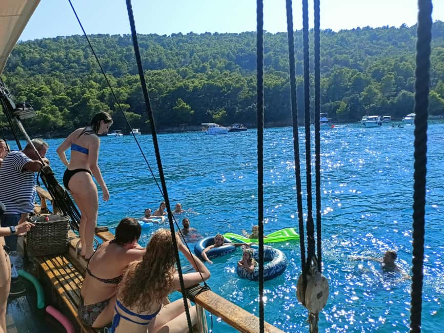 Zadar: Boat Tour with Unlimited Wine & 3 Stops - Drinks, Food, and the Real Value