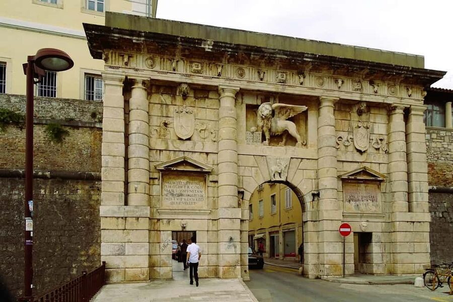 Zadar City Tour 120min Walk - Why this Zadar walk is a useful first look