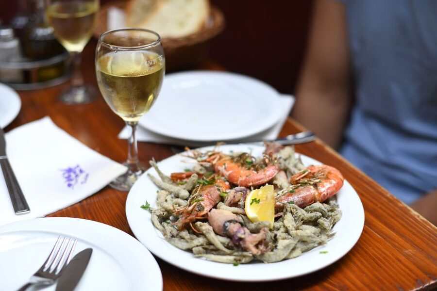 Zadar: Culinary Walking Tour with Food Tastings - Restaurants and Food Shops in the Old Center