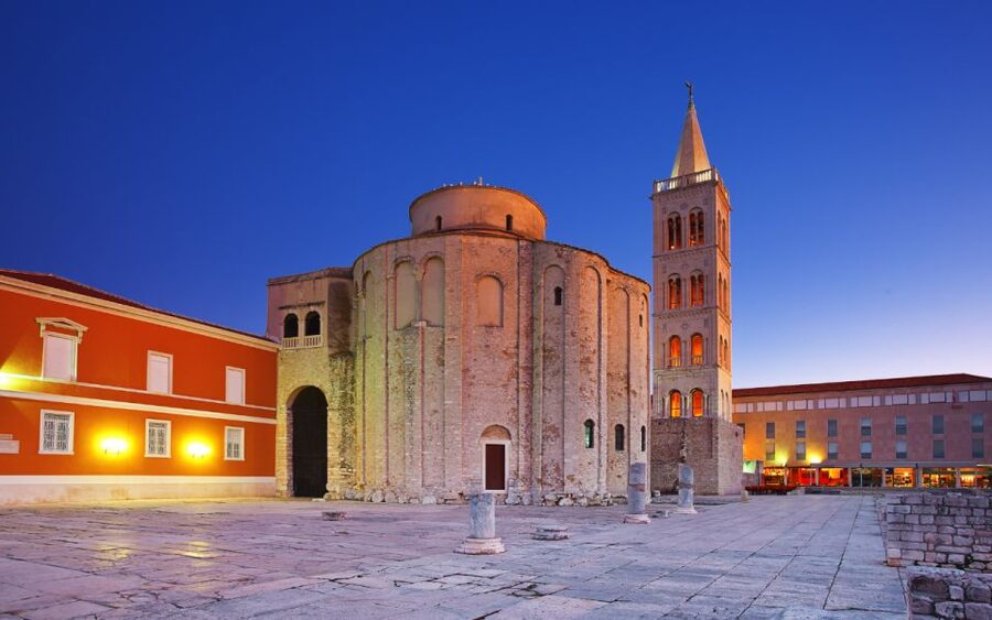 Zadar: Evening Walking Tour of the Old Town - Following Kalelarga through the Old Town
